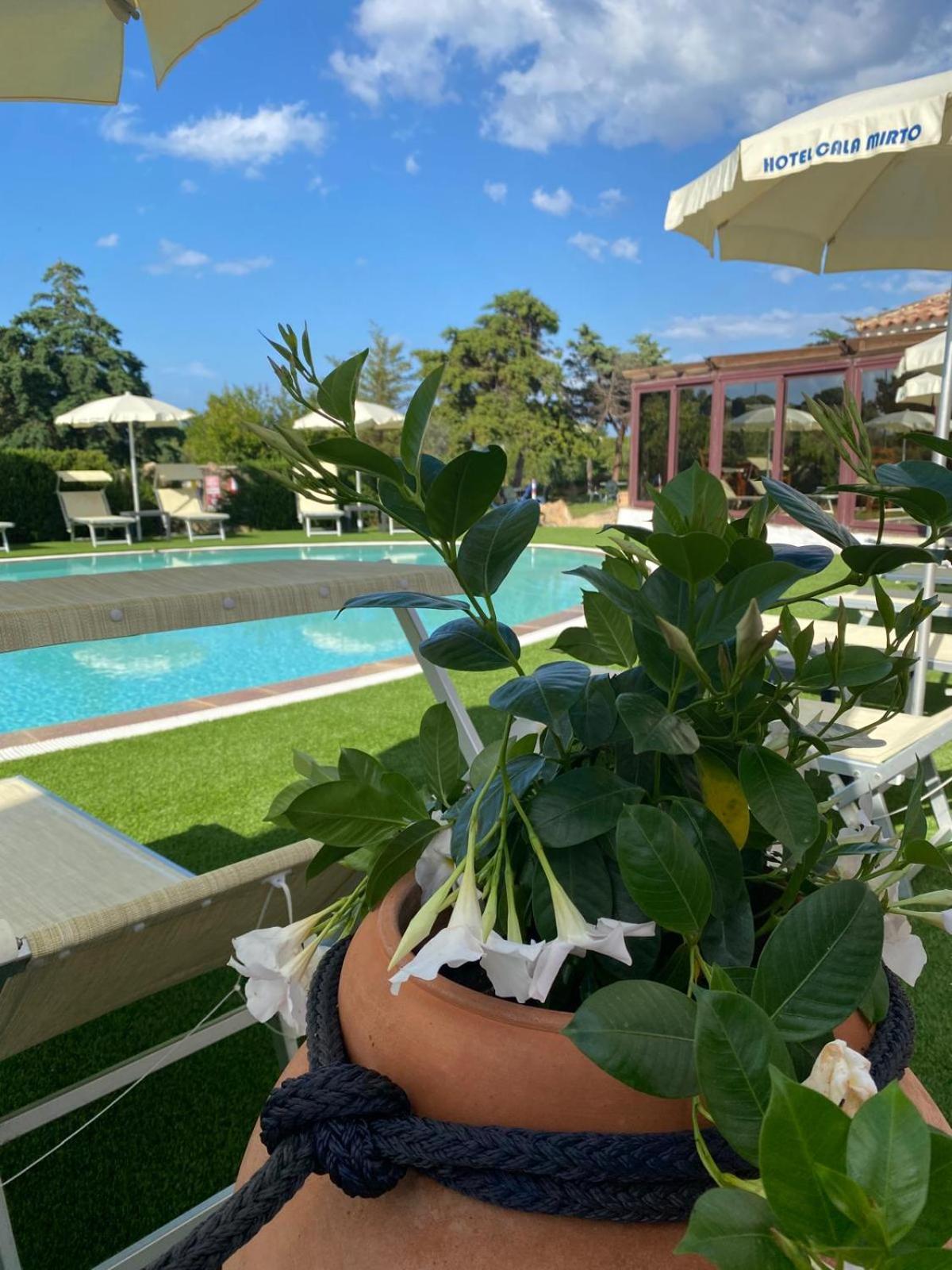 Hotel Cala Mirto Budoni Zewnętrze zdjęcie